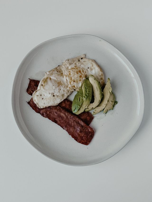 Turkey Bacon + Eggs + Avo Breakfast